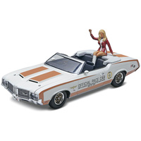 REVELL 72 OLDS INDY PACE CAR W/FIGURE 85-4197