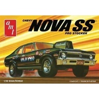 AMT 1/25 1972 Chevy Nova SS "Old Pro" Plastic Model Kit