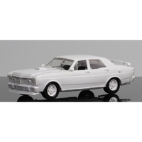 XY GTHO FALCON SEDAN PLASTIC MODEL KIT 1:24 DDA242K