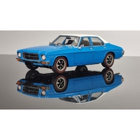 1:24 SUPER BLUE HQ KINGSWOOD 4 DOOR  FULLY DETAILED