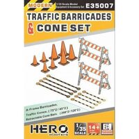 HERO HOBBY E35007 1/35 TRAFFIC BARRICADES & CONE SET PLASTIC MODEL KIT