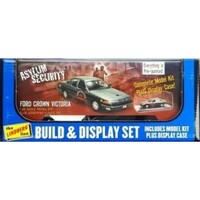 Lindberg #HL123 1/25 SCALE Build & Display Ford Crown Vic Asylum Security Kit HL123/12