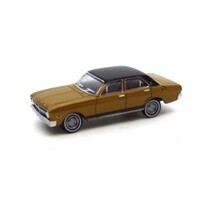 ROAD RAGERS 1:87 1968 XT FALCON GT GOLD WITH BLACK VINYL ROOF