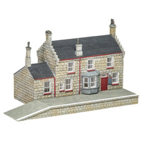 HORNBY HOGSMEADE STATION , STATION BUILDING R7230