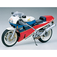 TAMIYA HONDA VFR750R RC30 T14057