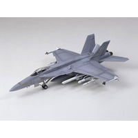 TAMIYA 1/72 F/A-18E SUPER HORNET T60746