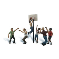 HO SHOOTIN' HOOPS