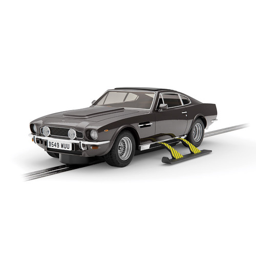 Scalextric JAMES BOND ASTON MARTIN V8 - THE LIVING DAYLIGHTS C4239